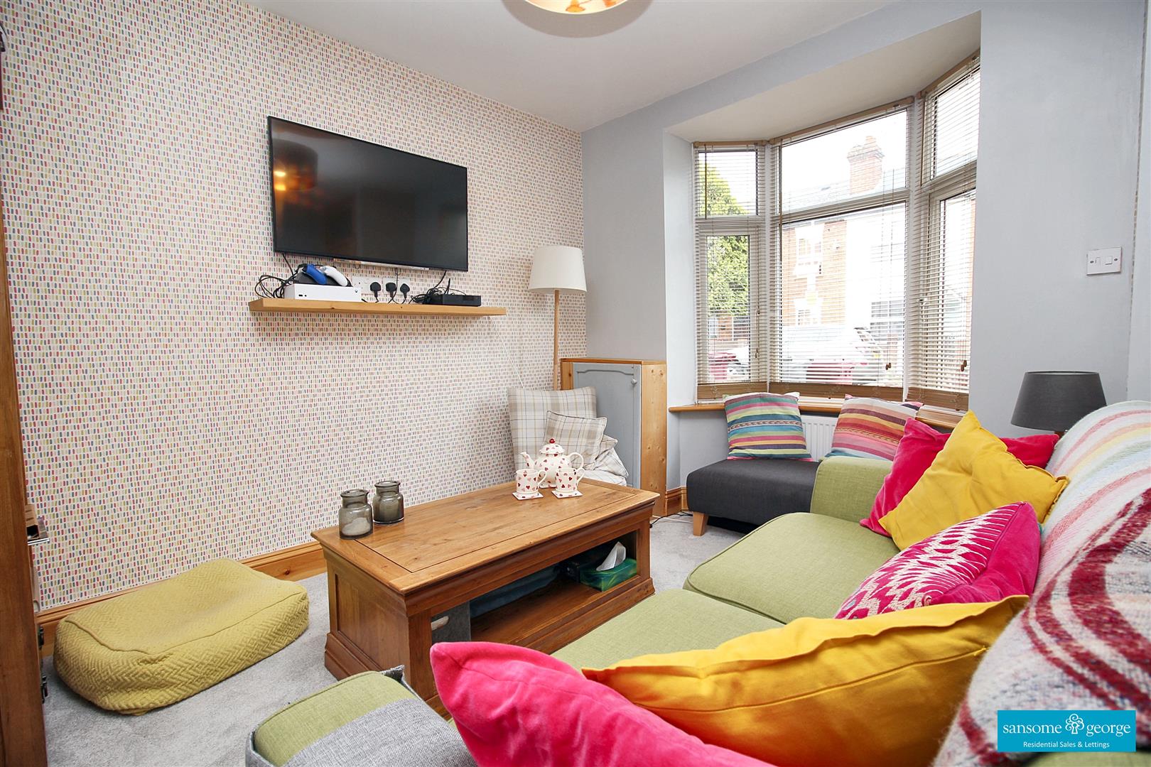 3 bed property in Albany Road, Reading